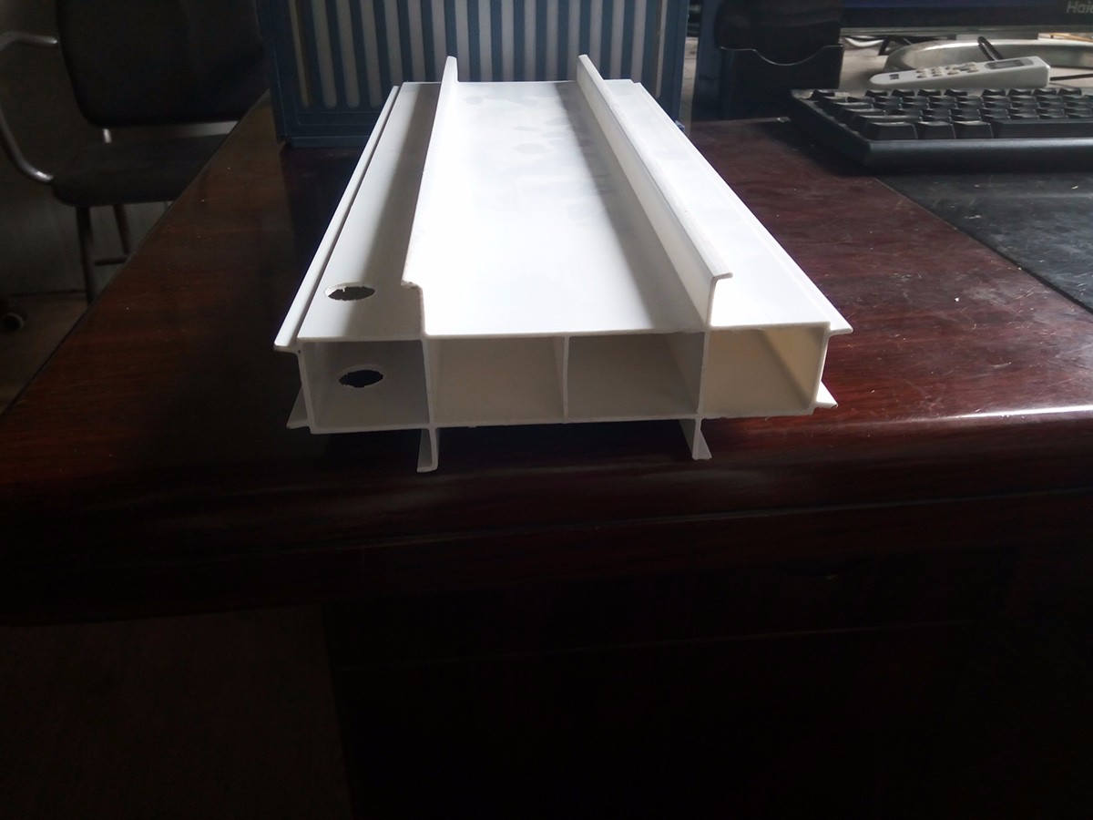 锡林郭勒立面拉缝板 (1)150MM宽拉缝板